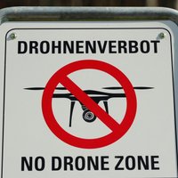 Vācijas policija brīdina par lidostu neaizsargātību pret droniem