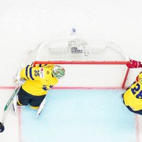 Video: Zviedrija arī nav pasargāta no poļu hokejistu neticamās veiksmes