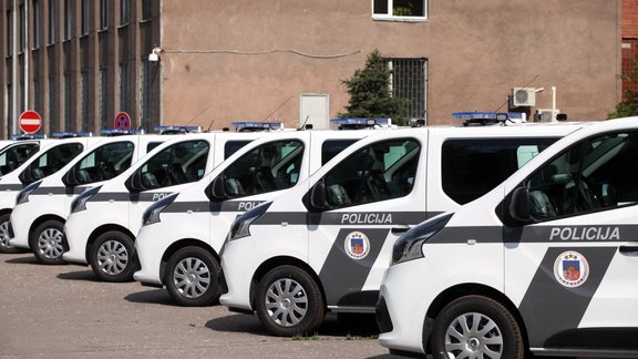 Prezentē jaunās Valsts policijas automašīnas - 9