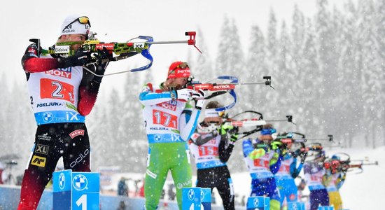 Норвежцы выиграли первую гонку на ЧМ-2021 по биатлону, латвийцы — в третьем десятке