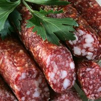 Глава Forevers: нужно снизить НДС на производимые в Латвии мясные продукты