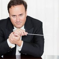Latvijas pilsonībā uzņem diriģentu Karelu Marku Šišonu