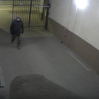 Video: Policija lūdz atpazīt iespējamo zagli