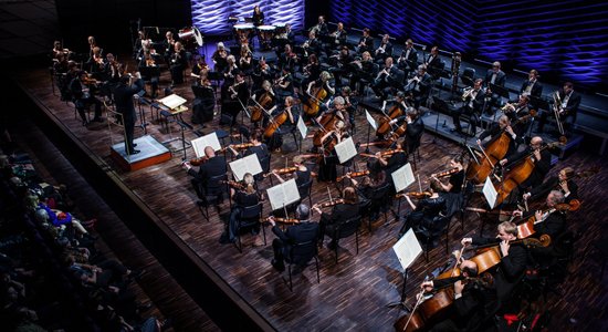 Latviešu simfoniskās mūzikas lielkoncertu šogad varēs baudīt attālināti – TV un radio