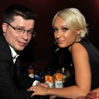 Гарик Харламов снова женат на своей супруге