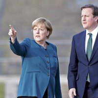 Меркель, Олланд и Кэмерон дали Путину время до вторника