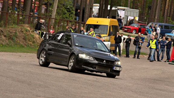 Minišosejas debijas posmā Biķernieku trasē uzvar Mareks Žukurs - 4