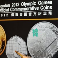 Британцы чеканят золотые монеты весом 1 кг