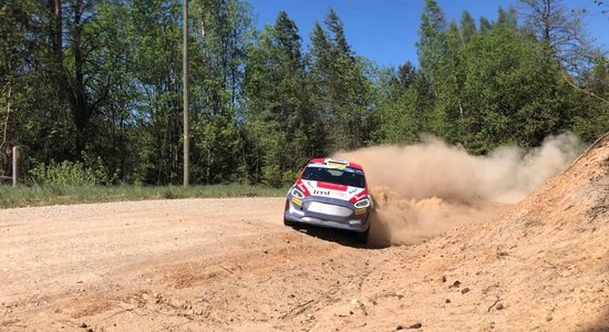 Seska/Franča ekipāža pārbaudīs gatavību Latvijas un pasaules rallija čempionāta posmiem