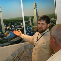 Кадыров призвал россиян отказаться от Европы и повернуться лицом к отечеству