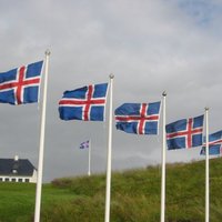 Pirms parlamenta vēlēšanām Islande piebremzē sarunas par iestāju ES