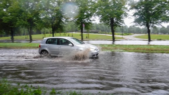 Vētras postījumi Pārdaugavā