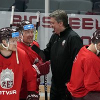 Latvijas hokeja izlases pieteikumā atstātas divas brīvas vietas