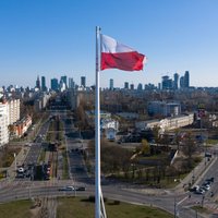 EK lūdz ES Tiesu sodīt Poliju par Disciplinārlietu palātu
