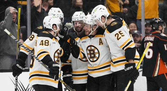 Kurš metīs izaicinājumu varenajiem? Bostonas 'Bruins' medī elitārus NHL rekordus