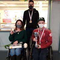 Par pirmajiem čempioniem ratiņkērlingā jauktajos pāros kļuvuši Rožkova/Djačenko
