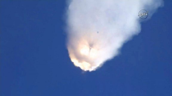 NASA SpaceX uzsprāgst īsi pēc starta - 4