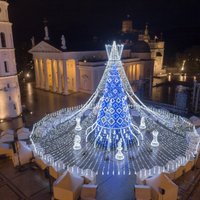 Eiropas skaistākās Ziemassvētku eglītes laurus plūc Viļņas svētku rota