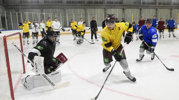 Latvijas hokeja izlases treniņš 2021. gada oktobrī