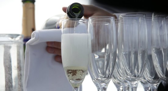 Французское шампанское возвращается в Россию