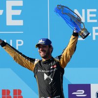 Verņē kļūst par pirmo divkārtējo 'Formula E' čempionu