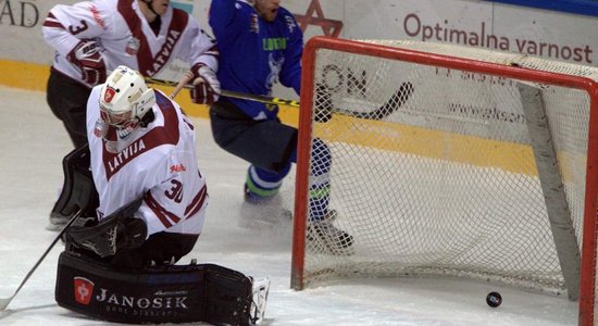 Хоккеисты сборной Латвии упустили в Бледе победу на последней секунде