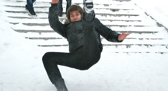 Speciālistu padomi, kā ar mājas aptieciņas līdzekļiem ārstēt nelielas ziemas traumas