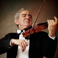 Михаил Казиник приглашает на концерт-лекцию "Торжество скрипки"
