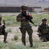 ASV Afganistānā sāk karaspēka izvešanu no divām bāzēm