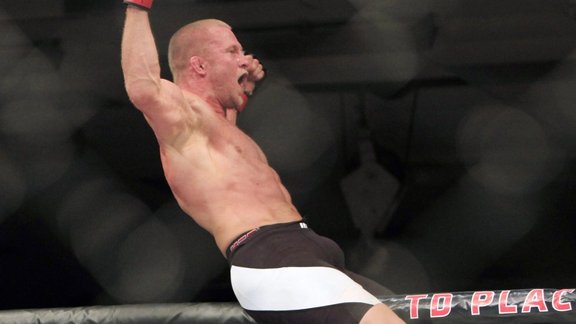 Misha Cirkunov celebrates his win over Ion Cutelaba 