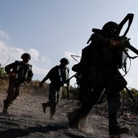 Taifūna dēļ Taivānai daļēji nākas atcelt plašas militārās mācības