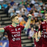 Latvijas florbolisti sagrauj Slovākiju un iekļūst pasaules čempionāta ceturtdaļfinālā