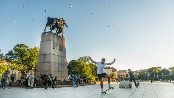 Viļņa katedrāles laukums skeitbords