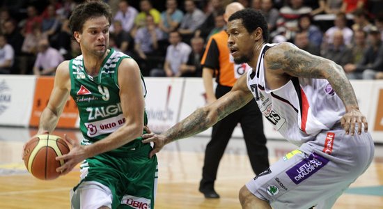 'Žalgiris' trešo gadu pēc kārtas triumfē BBL