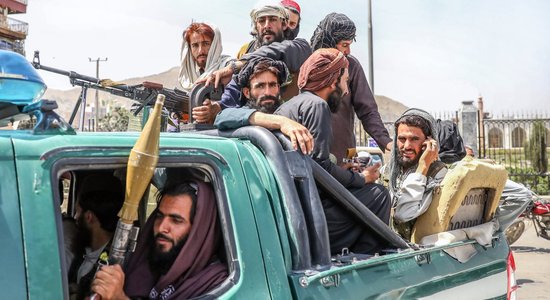 США блокируют талибам доступ к счетам правительства Афганистана