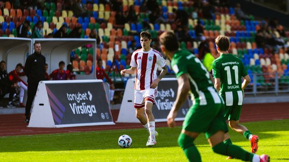 Video: Dramatisks rikošets mača galotnē izrauj liepājniekiem uzvaru