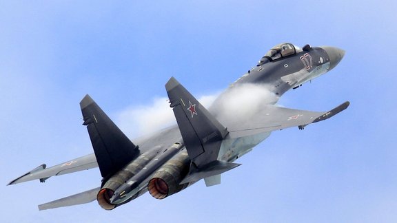 Krievu kara lidmašīna Su-35 - 5