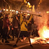 Barselonas protestos eskalējas vardarbība