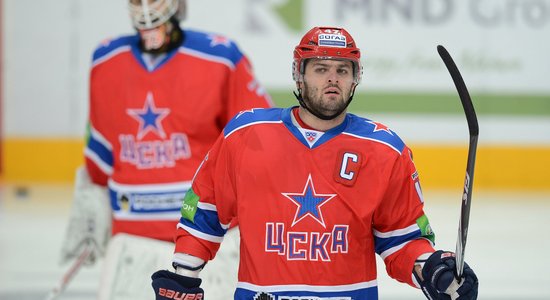 Radulovs vēl nepievienojas Krievijas izlasei; veic pārrunas ar NHL klubiem