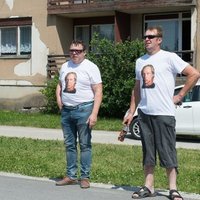Эстонец выразил протест политике правительства, надев майку с Брейвиком