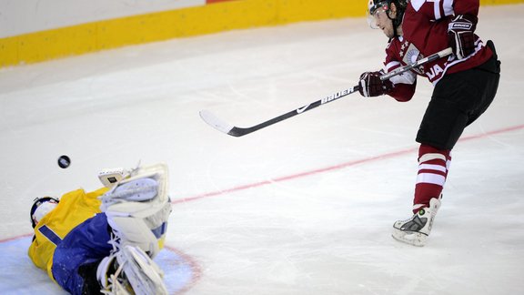 Aleksandrs Ņiživijs, hokejs, Latvijas izlase pret Zviedriju 2009