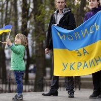 Украина: жители назвали главные проблемы, 51% — за ЕС, 40% — за НАТО