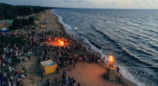 Foto: Saulkrastos aizritējuši Senās uguns nakts pasākumi