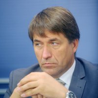 Kampars noliedz ES ministra posteņa veidošanu; Kučinskis domā par palīgu
