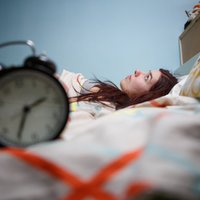 Несколько хитростей, как научиться спать на спине по ночам