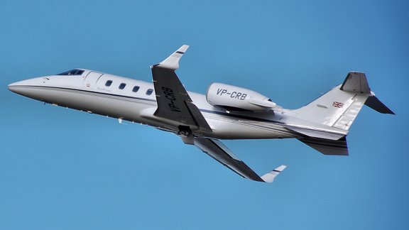 Bombardier.learjet60.vp-crb.arp