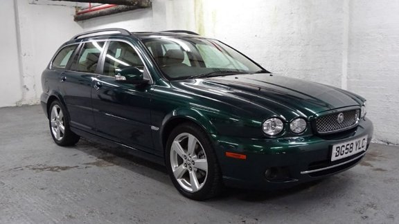 Karalienes 'Jaguar X-Type Estate'