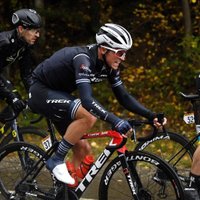 'Vuelta a Espana': Liepiņš rupjā finiša spurtā izcīna augsto 13. vietu