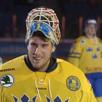 Kazahstāna naturalizē zviedru hokeja vārtsargu Kārlsonu