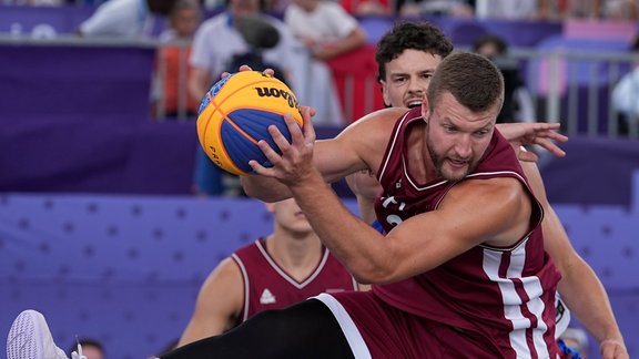 3x3 basketbols, Parīzes olimpiskās spēles: Latvija - Francija